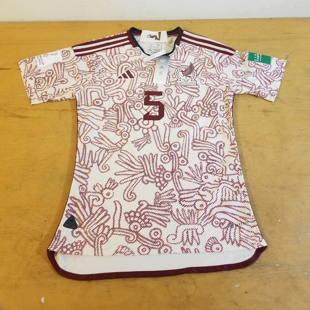 Mexico 22/23 Away Kit (2022 World Cup Edition)